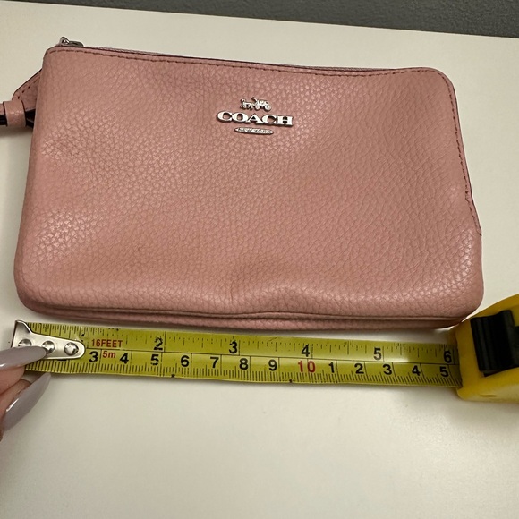 Coach double zipper Wristlet - Picture 10 of 11